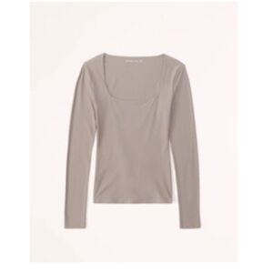 Women's Long Sleeve Top in Taupe